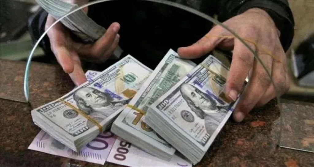صنعاء | جمعية الصرافين الحوثية تُعيد شركة صرافة إلى نشاطها بعد تجميد مفاجئ